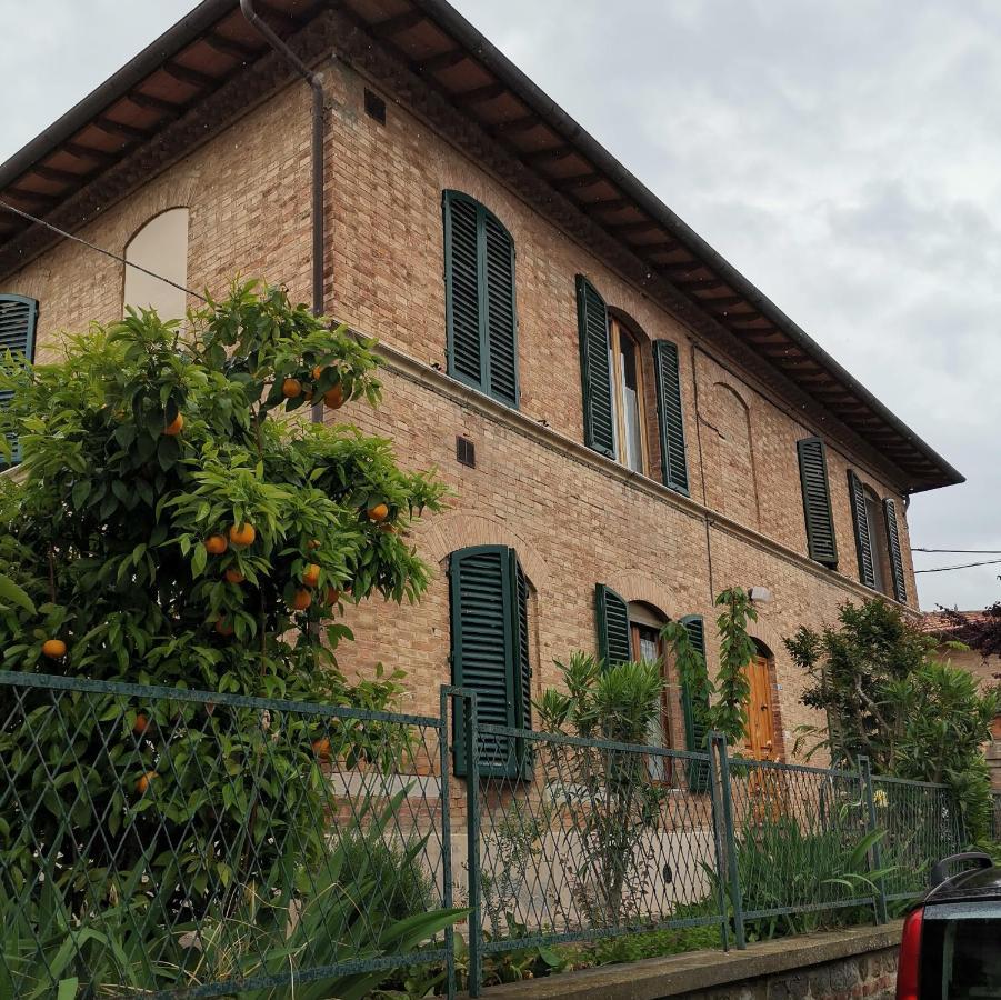 Fuori Porta Apartment เซียนา ภายนอก รูปภาพ